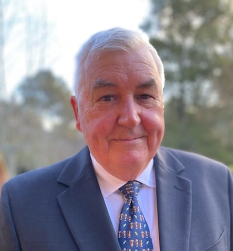 Councillor to take on Mayor at election